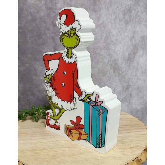 Grinch Wooden Block Table Decor Dr. Seuss The Grinch Santa Christmas 8" NEW - Picture 3 of 6
